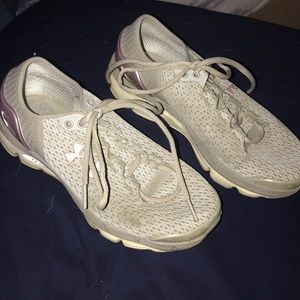 Under armor shoes